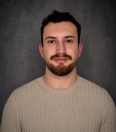 Sebastian – Development, KI & Strategie bei Tinto Agency